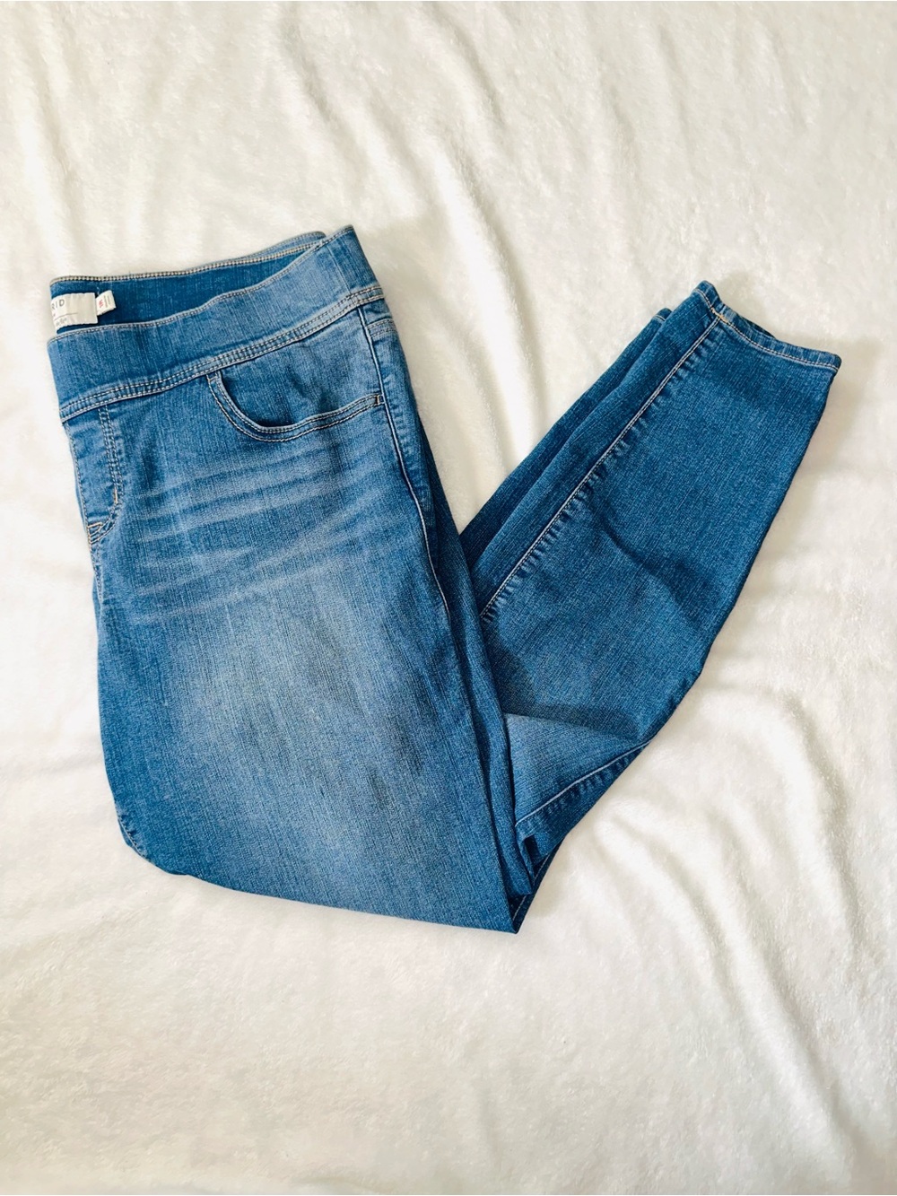 Torrid Denim Lean Jeans - Picture 2 of 7